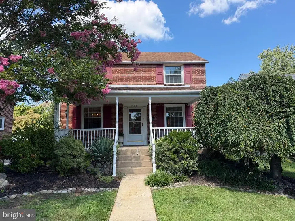 566 Evans Rd, SPRINGFIELD