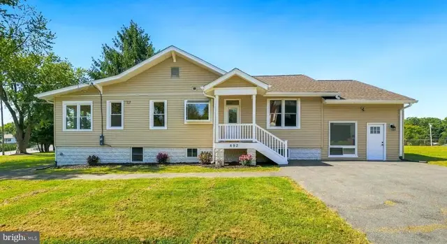 692 Ridge, Mount Airy
