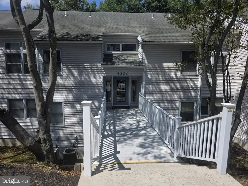 4303 Claremont Ct, WILMINGTON