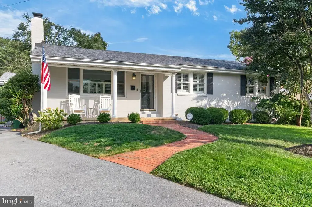 5 Bristol Cir, ANNAPOLIS