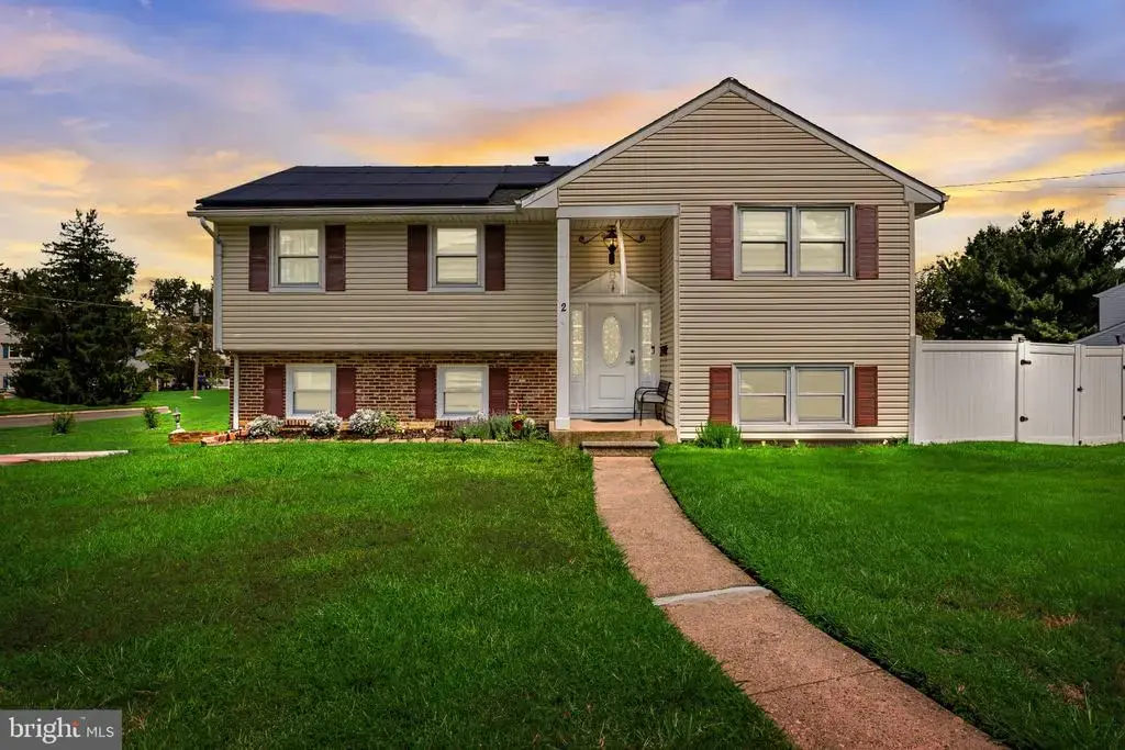 2 Florence Ave, MARLTON