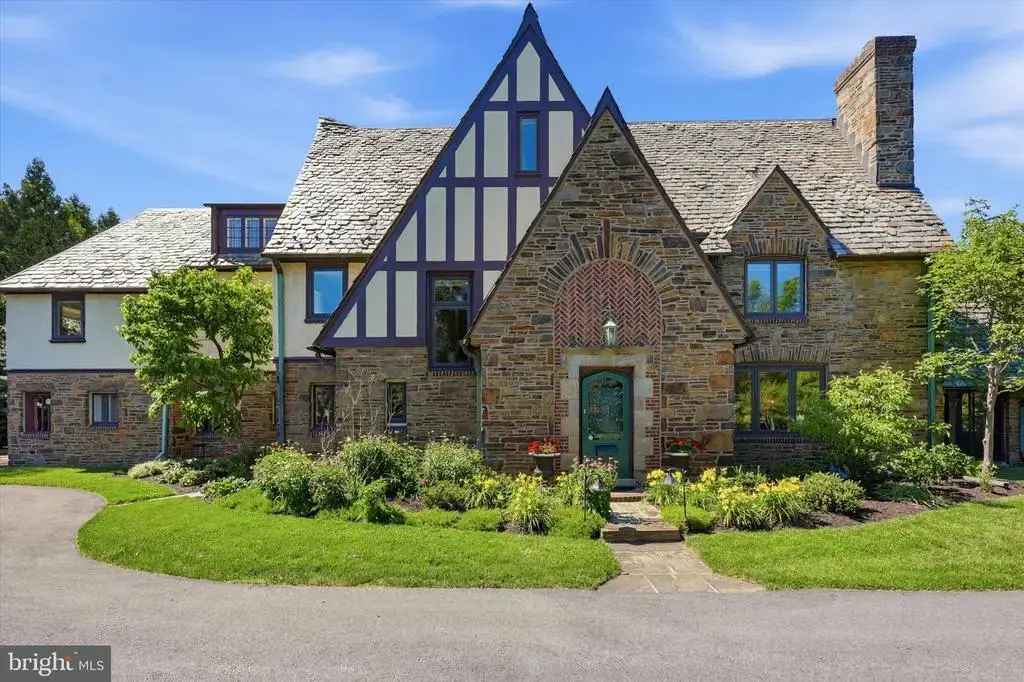 1444 County Line Rd, BRYN MAWR