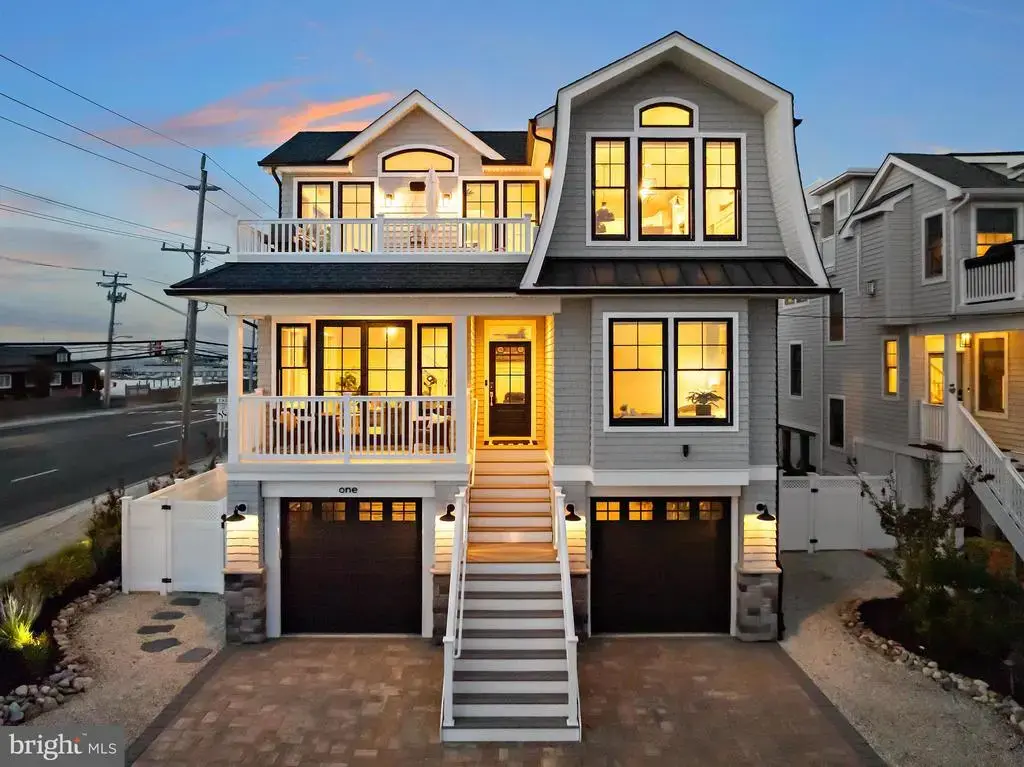 1 E 22nd St, LONG BEACH TOWNSHIP