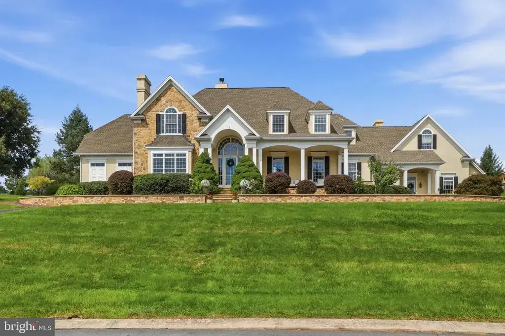 1417 Brittany Dr, YORK