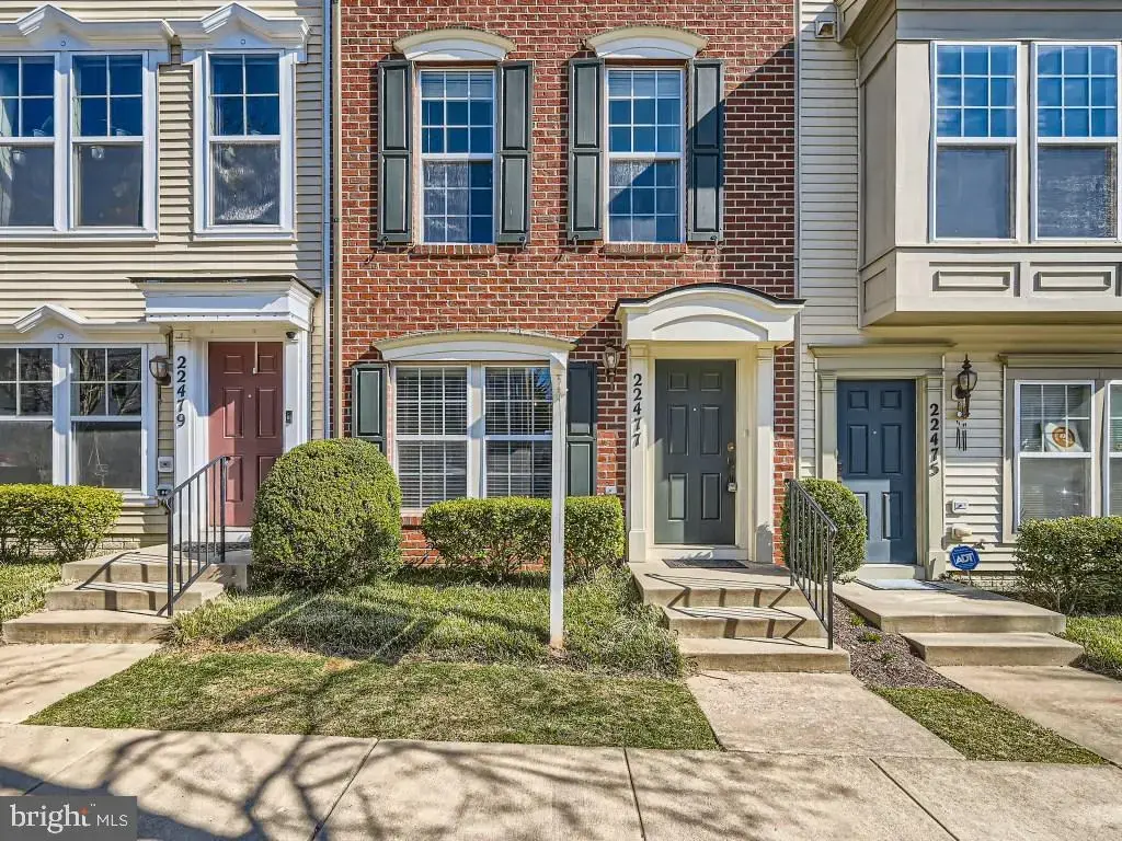 22477 Glenbow Way #2009, CLARKSBURG