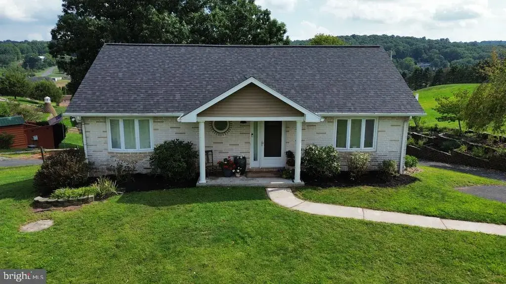 2077 Wynonah Dr, AUBURN