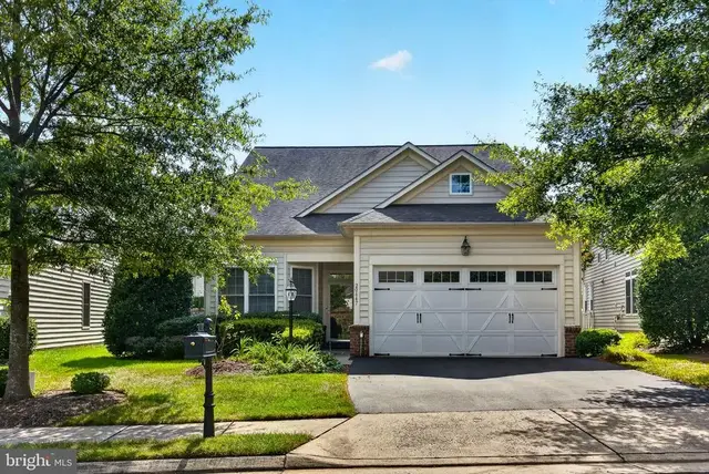20647 Casablanca Dr, Ashburn