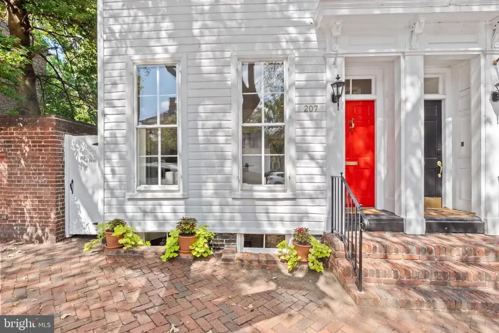 207 Cameron St, ALEXANDRIA