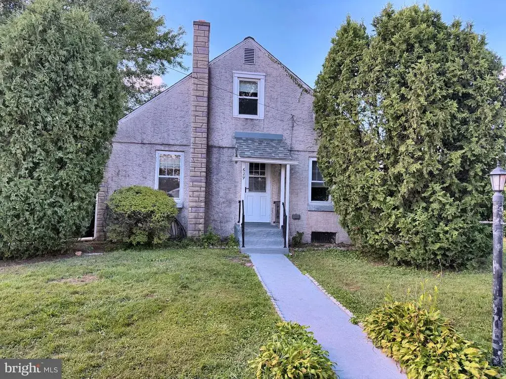 629 Maple Dr, POTTSTOWN