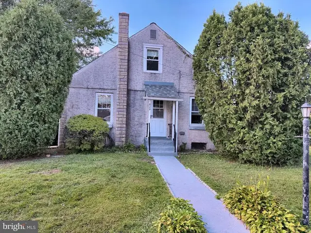629 Maple Dr, Pottstown