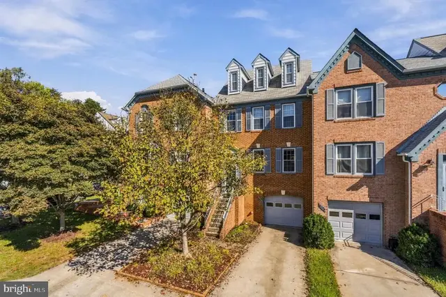 6010 Southward Way, Alexandria