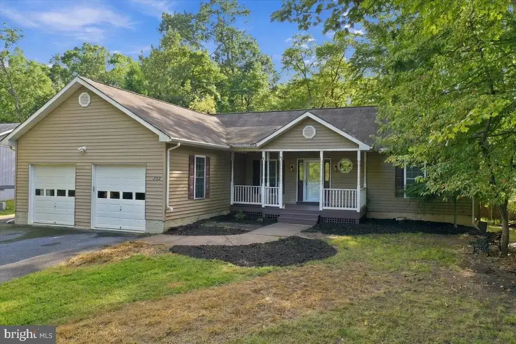 303 Overlook Dr, CROSS JUNCTION