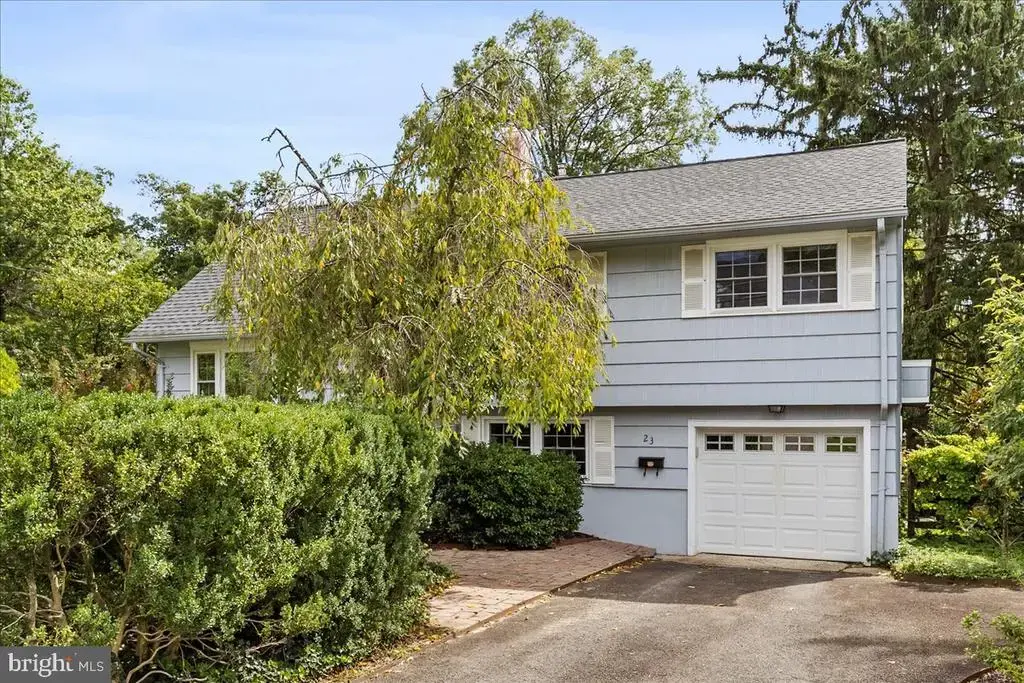 23 Randall Rd, PRINCETON