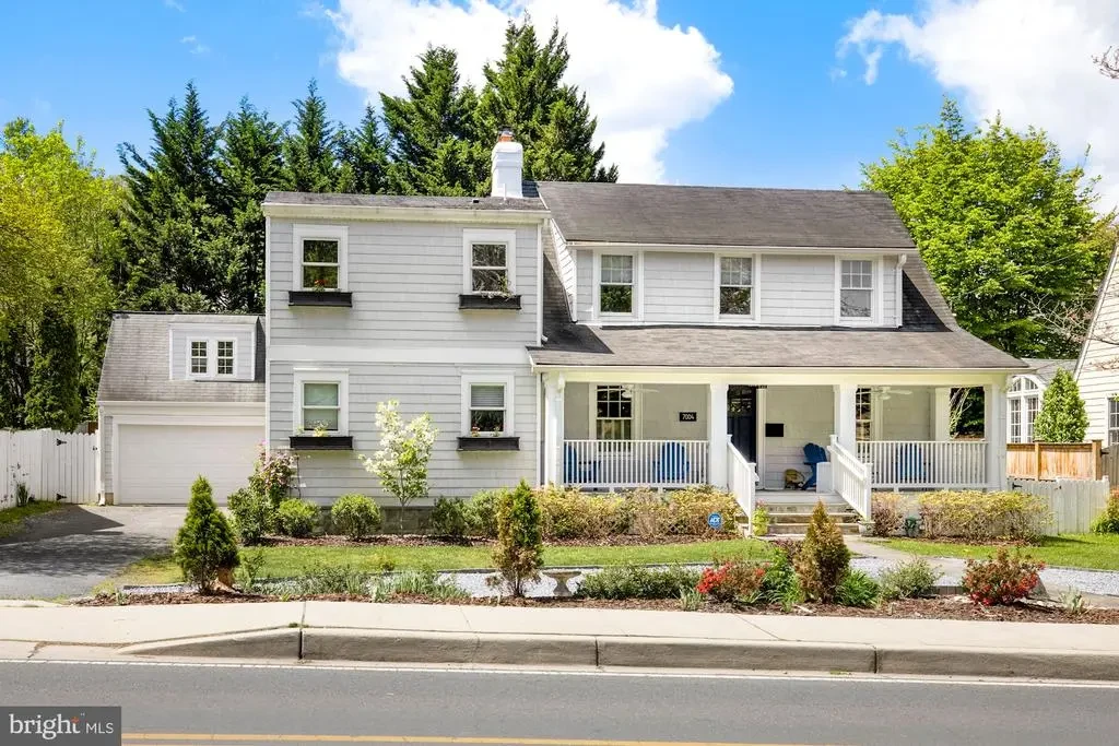 7004 Brookville Rd, CHEVY CHASE