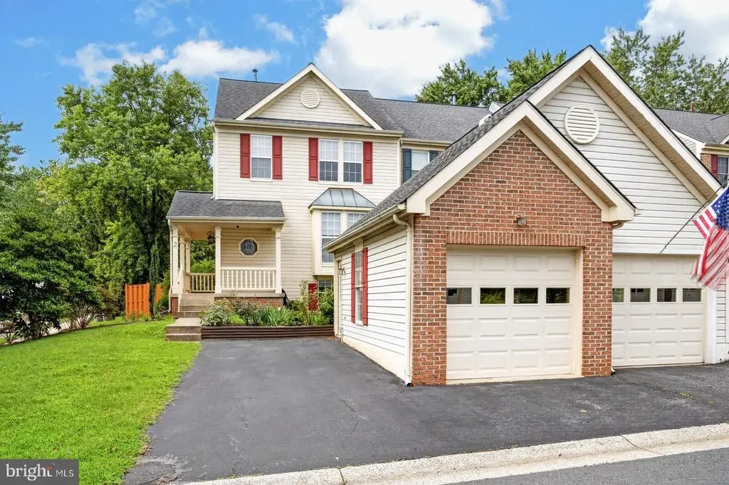 2 Winter Garden Ct, OLNEY