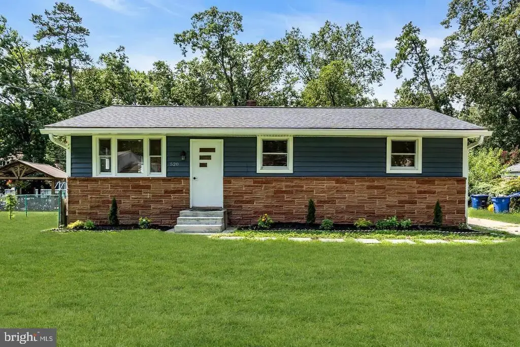 520 W Virginia Rd, BROWNS MILLS