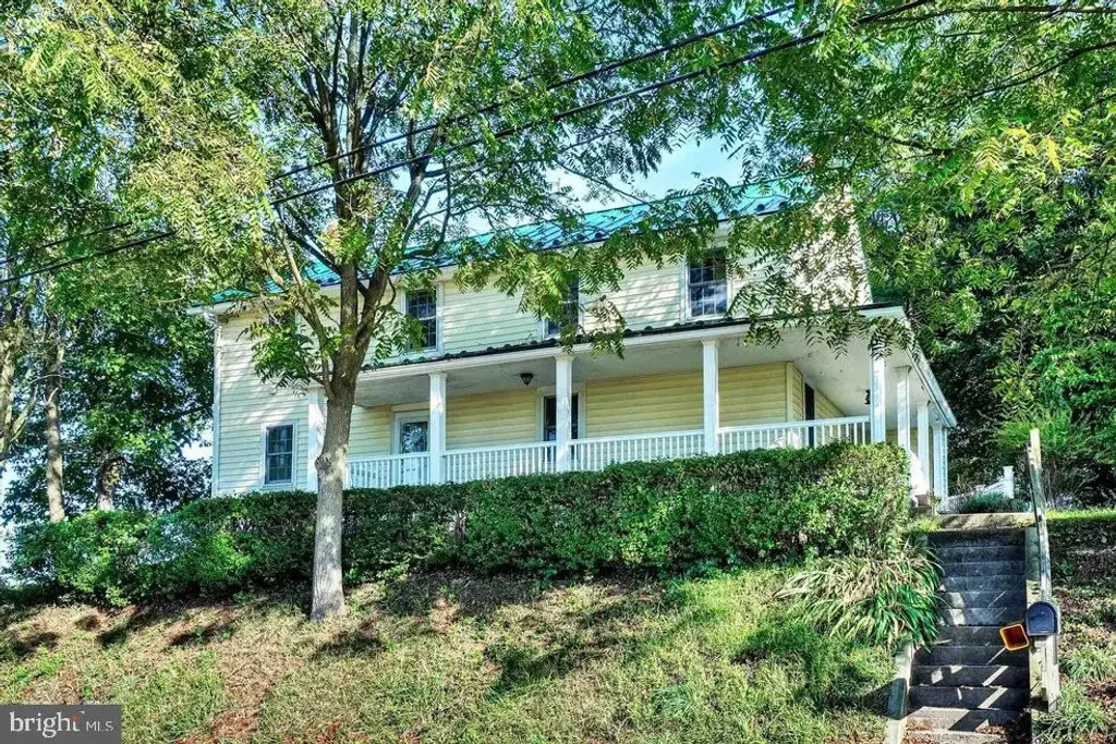 4545 E Prospect Rd, YORK