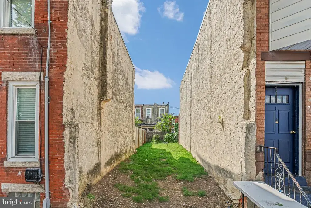 3230 E, PHILADELPHIA