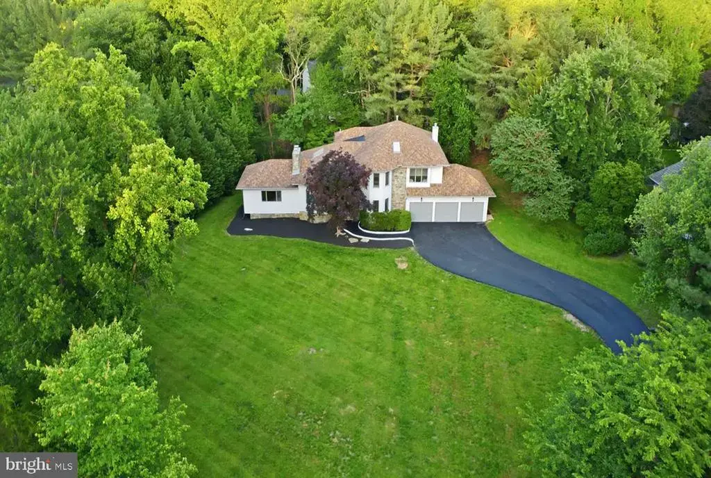 905 Falls Bridge Ln, GREAT FALLS