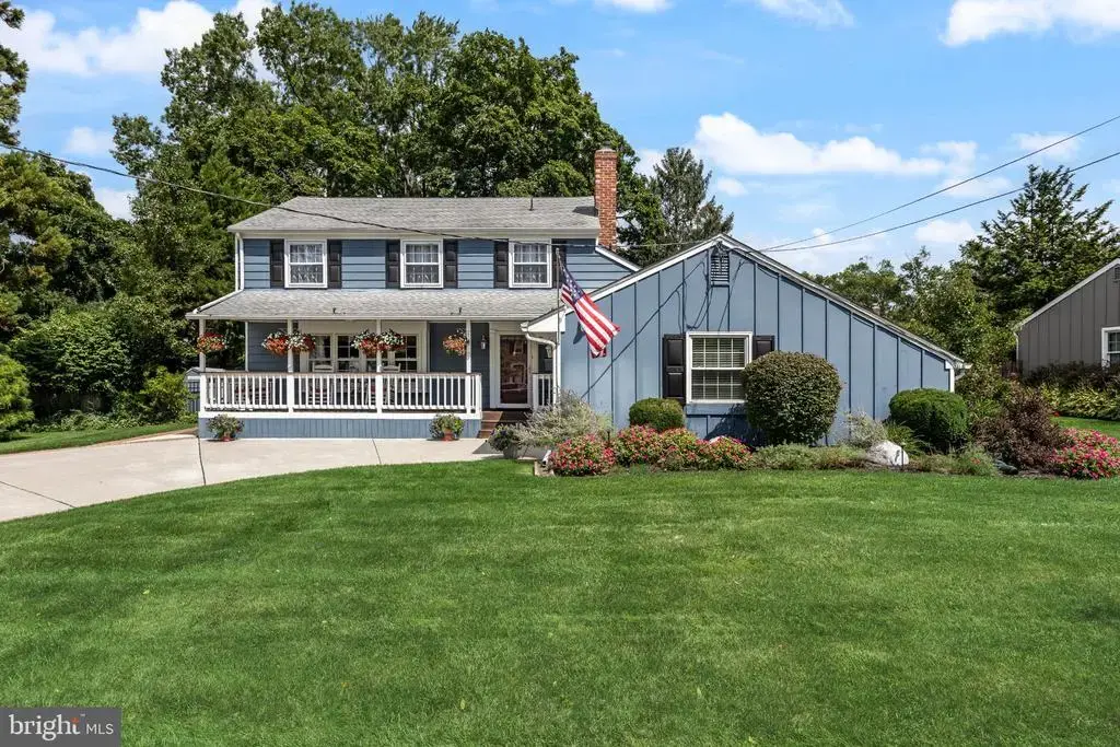 108 Nantucket, CHERRY HILL