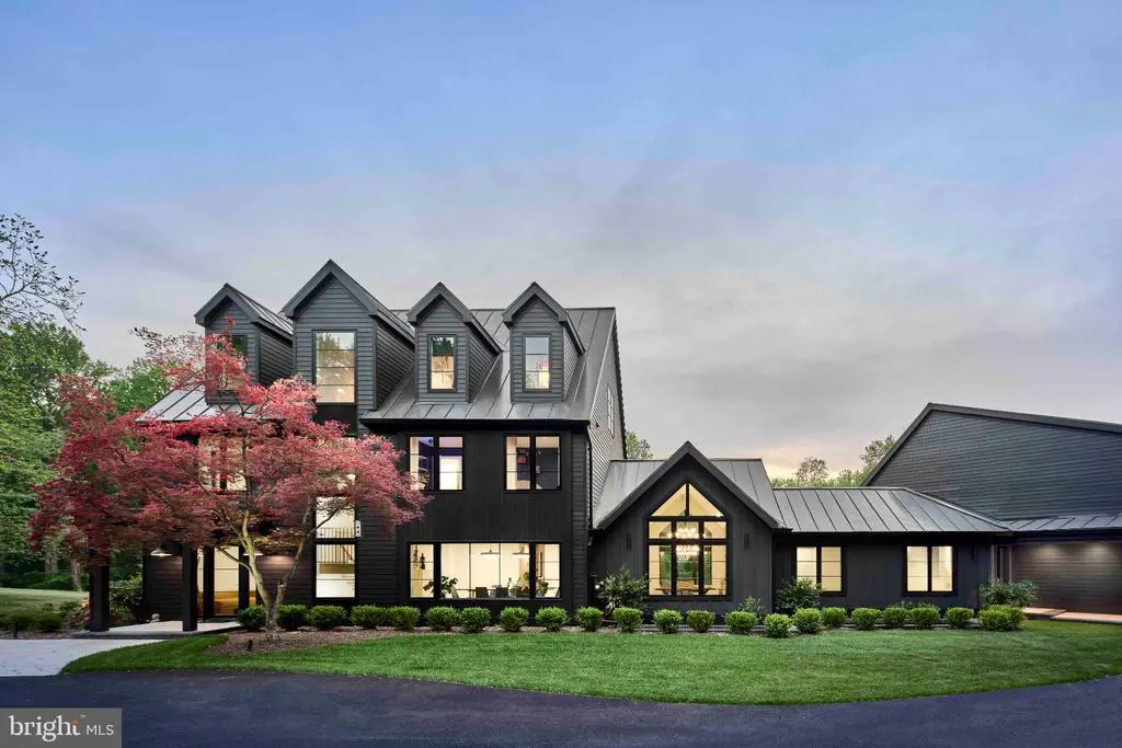 1312 Merchant Ln, MCLEAN