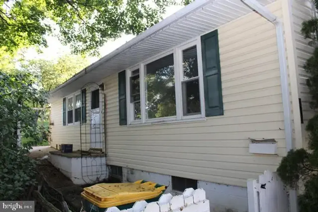 333 W 2nd St, WAYNESBORO