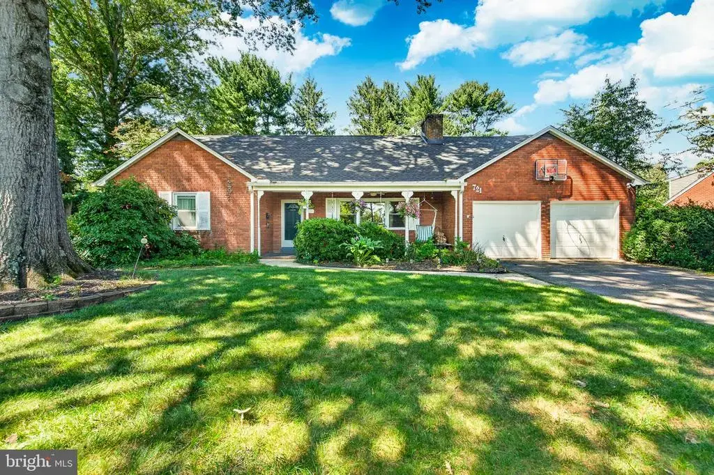 721 Roselawn Ave, LANSDOWNE