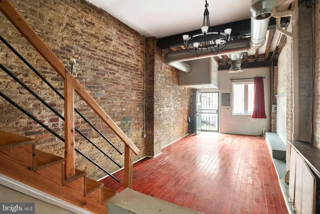 1127 S 7th St, PHILADELPHIA