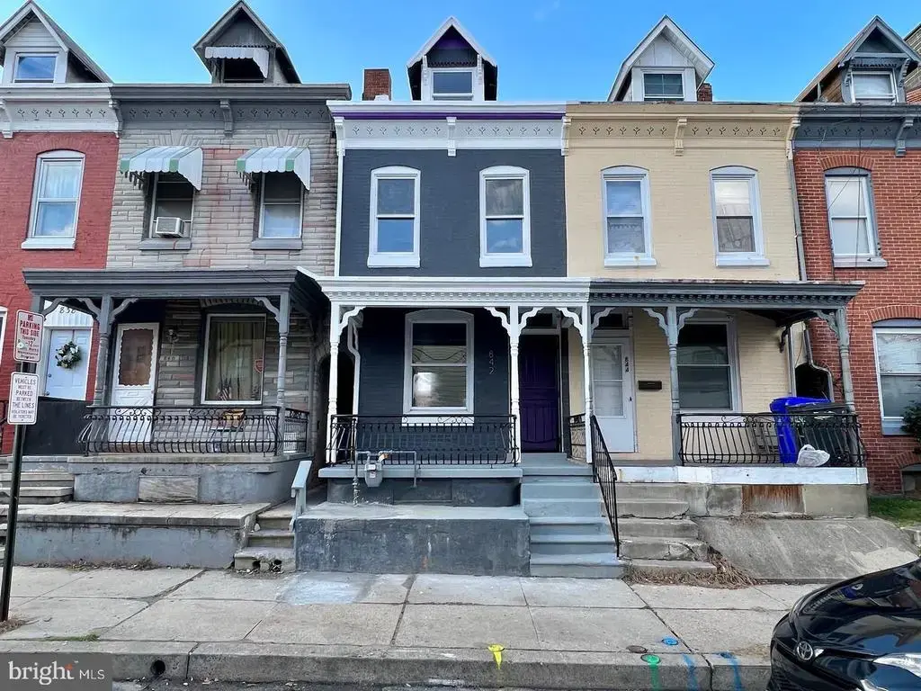 842 Mulberry St, READING