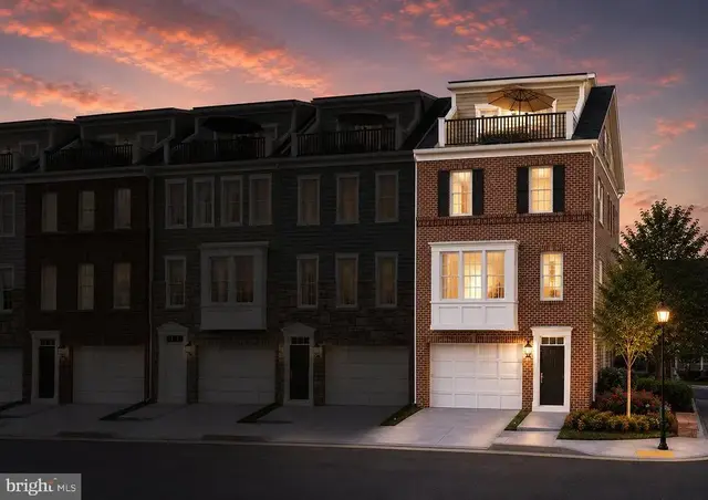 10826 Willow Ter, Fairfax