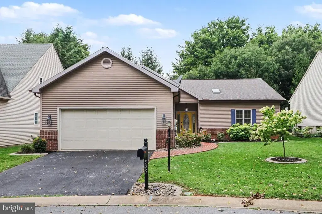 525 Waterside Cir, LEBANON