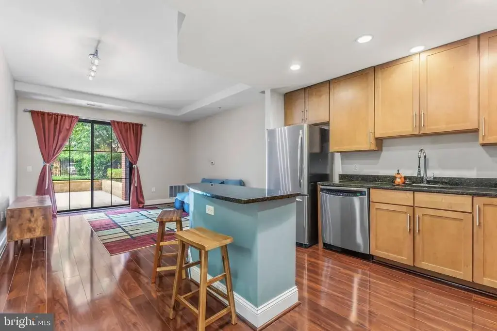 1111 Oronoco #126, ALEXANDRIA