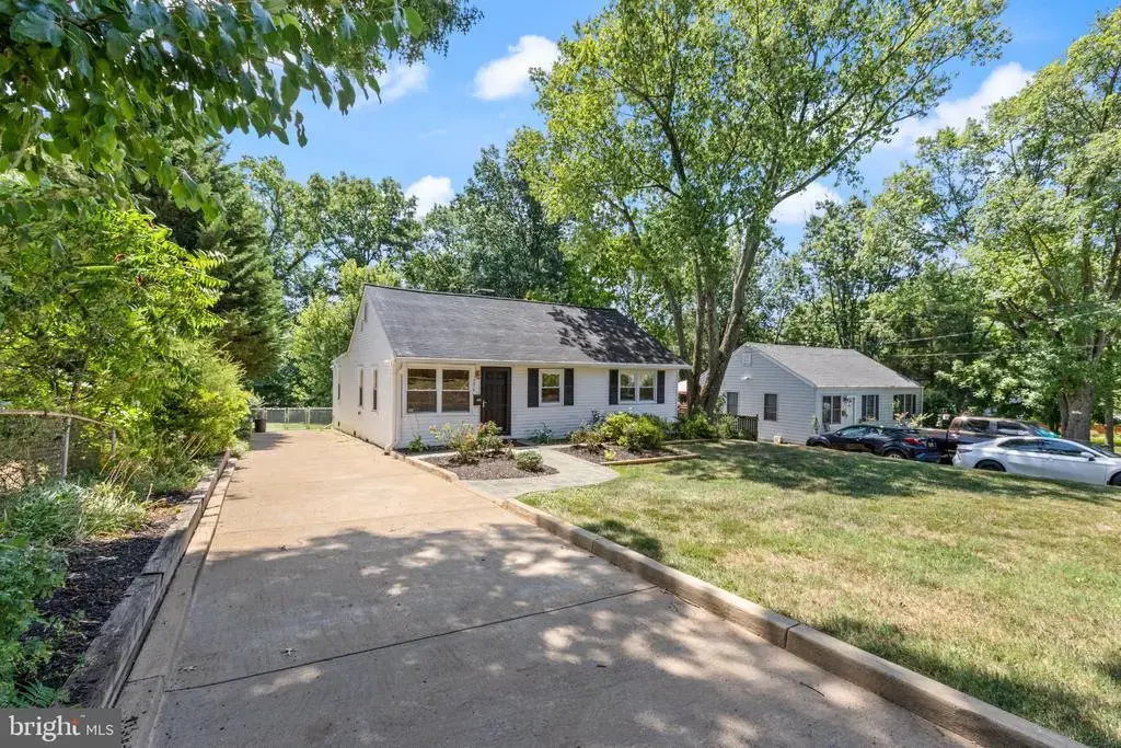 7315 Friden Dr, FALLS CHURCH