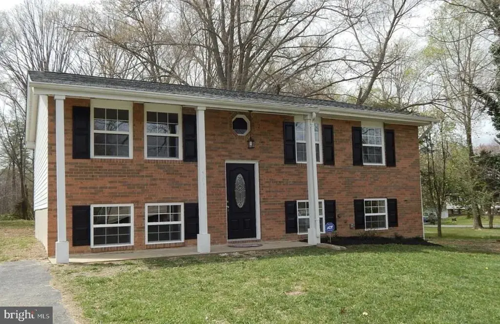 10155 Tucker Ln, WHITE PLAINS