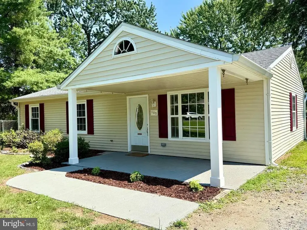 105 Walnut Dr, FREDERICKSBURG