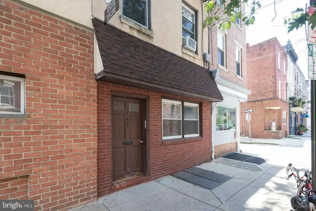 747 S 8th St #1, PHILADELPHIA