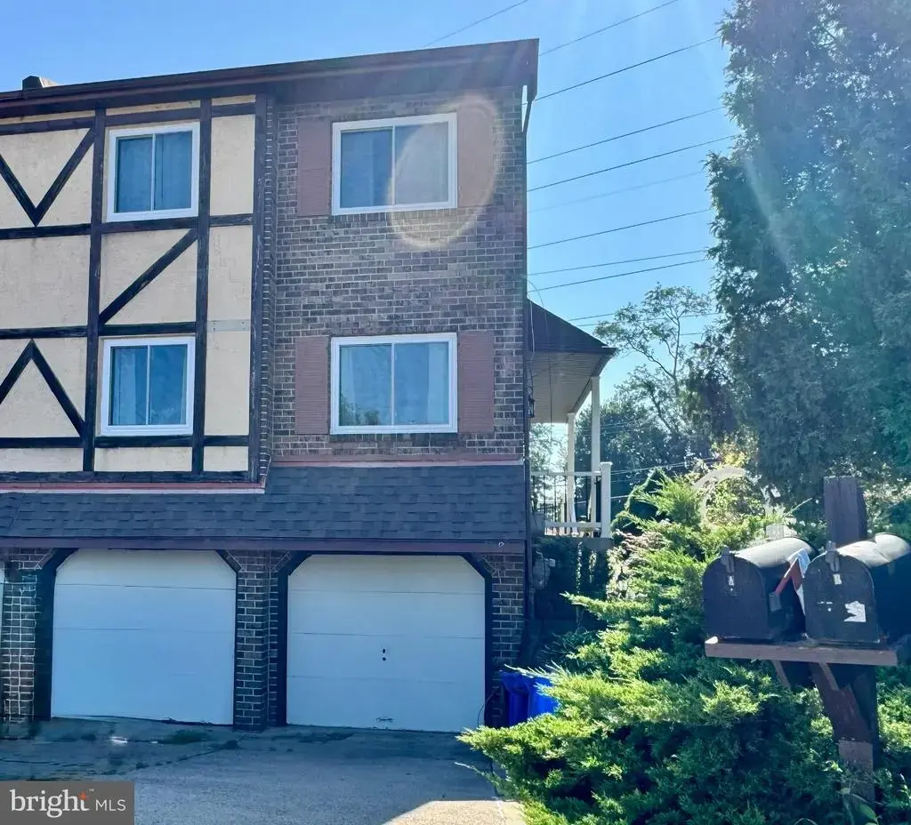 15181 Beverly Dr, PHILADELPHIA