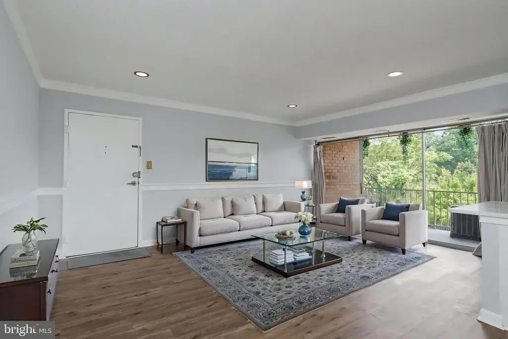 3708 N Rosser St #201, ALEXANDRIA
