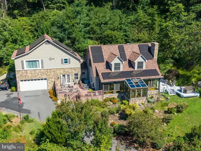 2033 Smith Run Rd, Bentonville