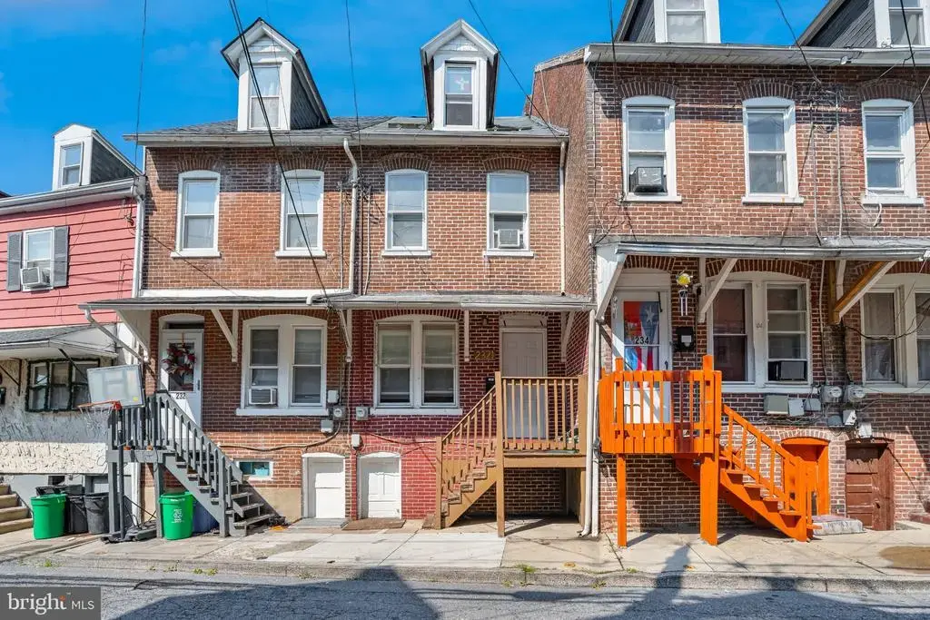 232-1/2 N Railroad St, ALLENTOWN