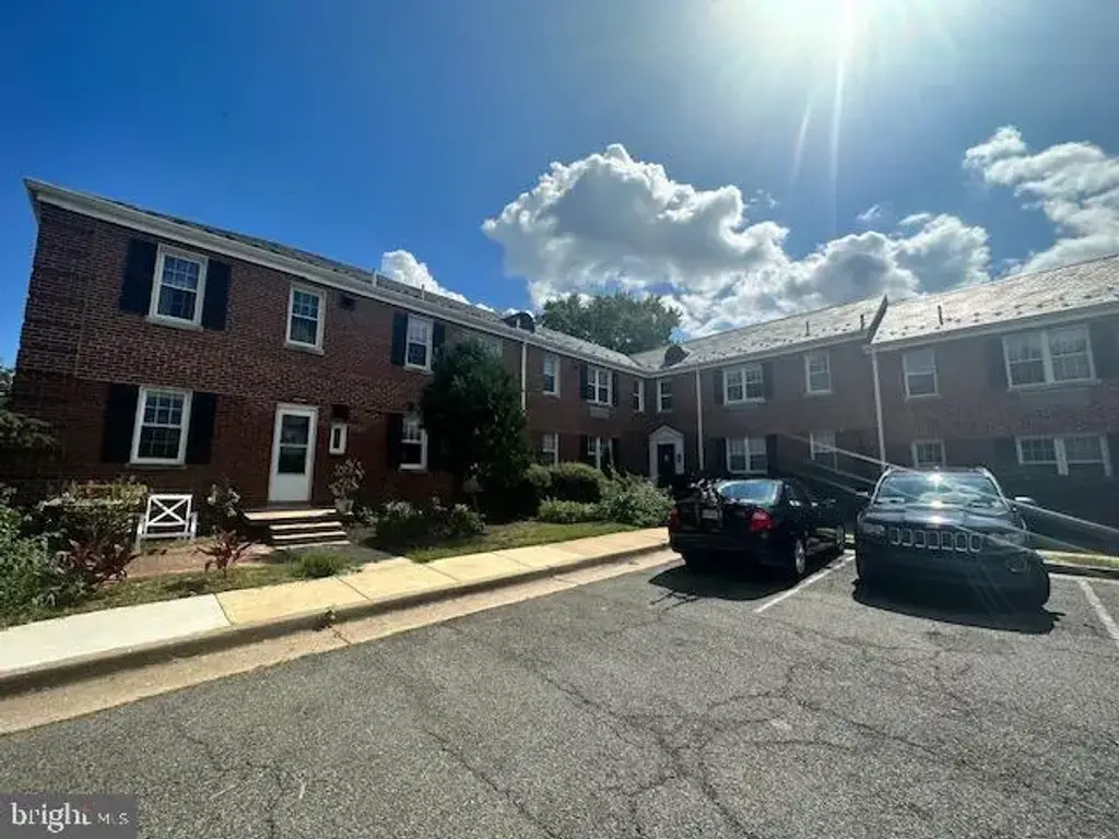 205 E Glebe #d, ALEXANDRIA