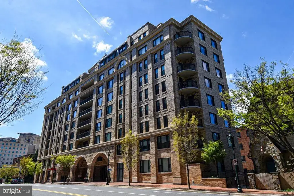8302 Woodmont Ave #303, BETHESDA