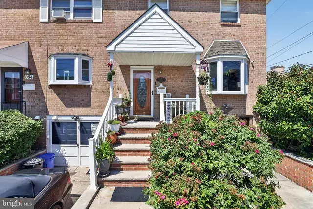 866 N Marshall St, Philadelphia