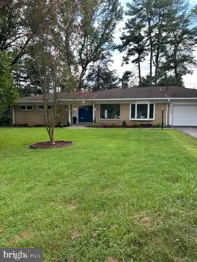 6533 Copa Ct, Falls Church