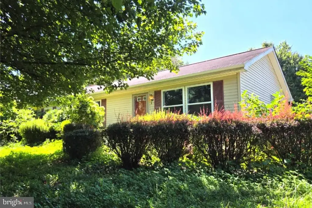 10 Homestead Ln, COCHRANVILLE