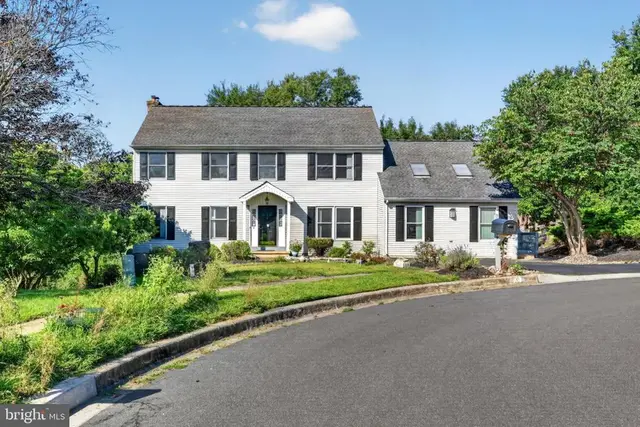 108 Ruth Ellen Ct S, Newark