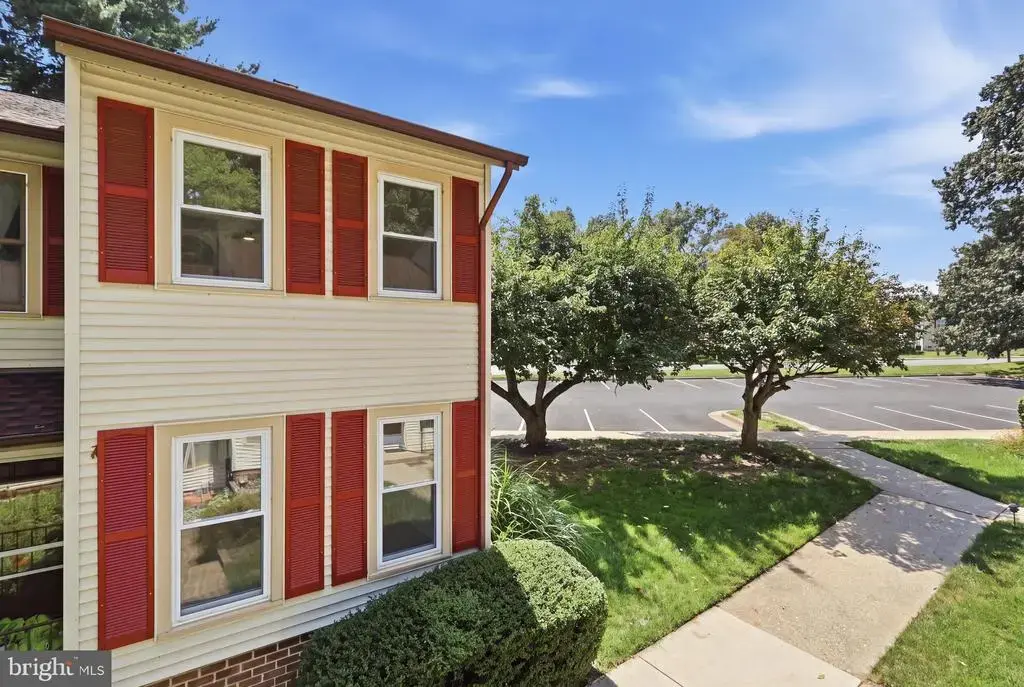 2825 Chablis Cir, WOODBRIDGE