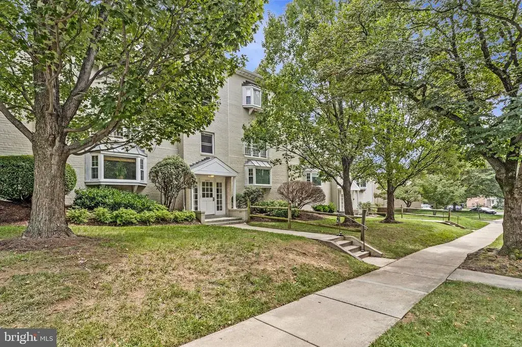 2917 Willston Pl #101, FALLS CHURCH