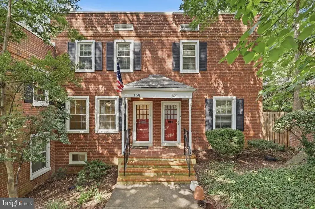 2809 S Columbus St, ARLINGTON
