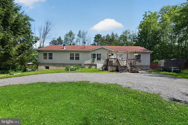 59 Laurel Dr, Honesdale